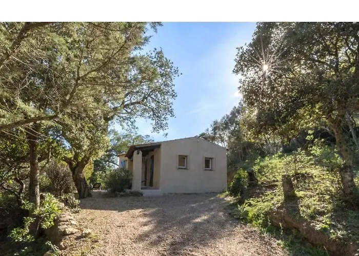 Hébergement de vacances Lavezzi F2 2-4 Pers Rondinara, *