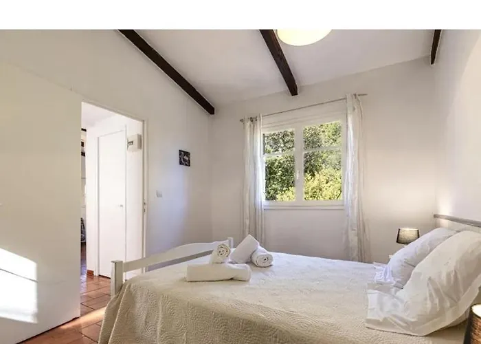 Lavezzi F2 2-4 Pers Rondinara, Hébergement de vacances Bonifacio (Corsica)