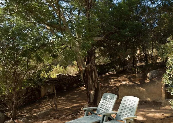 Lavezzi F2 2-4 Pers Rondinara, * Bonifacio (Corsica)